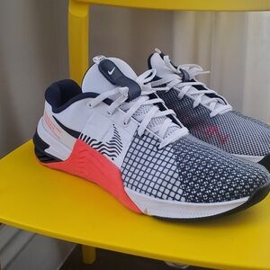 Nike Metcon 8 In White, Red and Blue. Mint! 10.5 Mens